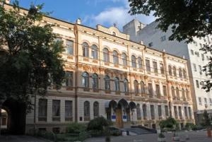 Мінкульт надав статусу критично важливих компанії Вакарчука, Підпільному стендапу та