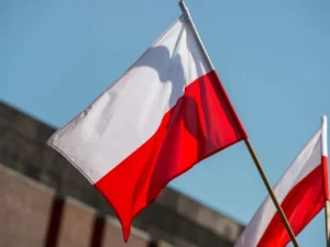 Польща закликає громадян утриматися від поїздок до росії: заява МЗС