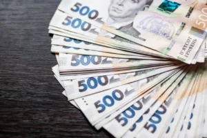 Кабмін виділяє понад 270 млн гривень на доплати вчителям