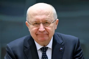 Єврокомісар ставить під сумнів реальний авторитет путіна на тлі заяв лаврова