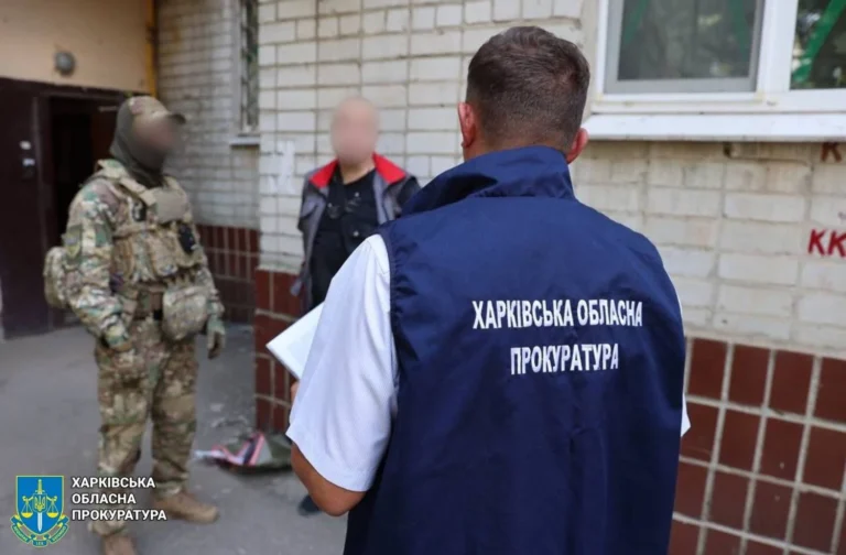 У Харкові повідомили про підозру чоловікам, які скоїли напад на матір українського військового