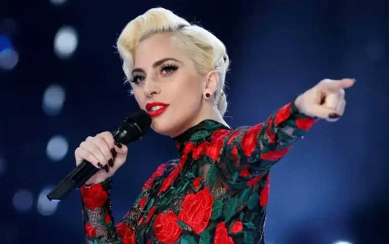 Аріана Гранде та Леді Гага відзначилися на MTV Video Music Awards - Associated Press