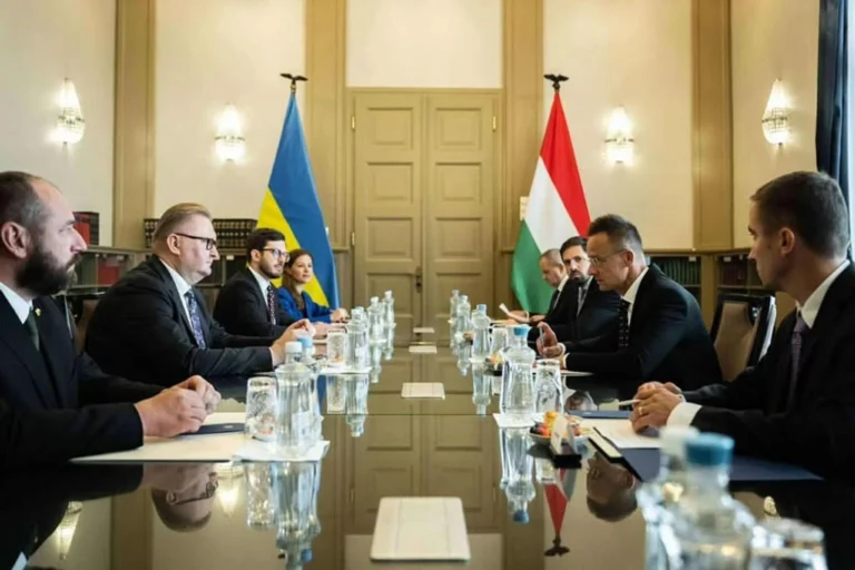 Сійярто звинуватив Україну в погіршенні відносин між двома країнами