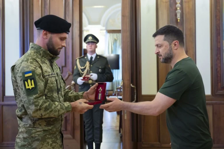 Значима танкова сила Європи: Зеленський заявив, що в українських бойових бригадах діють понад 100 танкових батальйонів