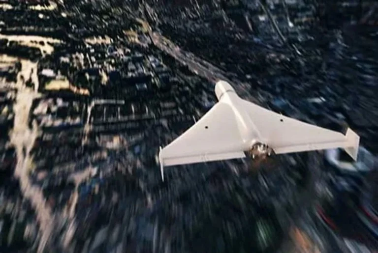 У Сумах внаслідок падіння уламків ворожого БпЛА поранено 29-річну жінку