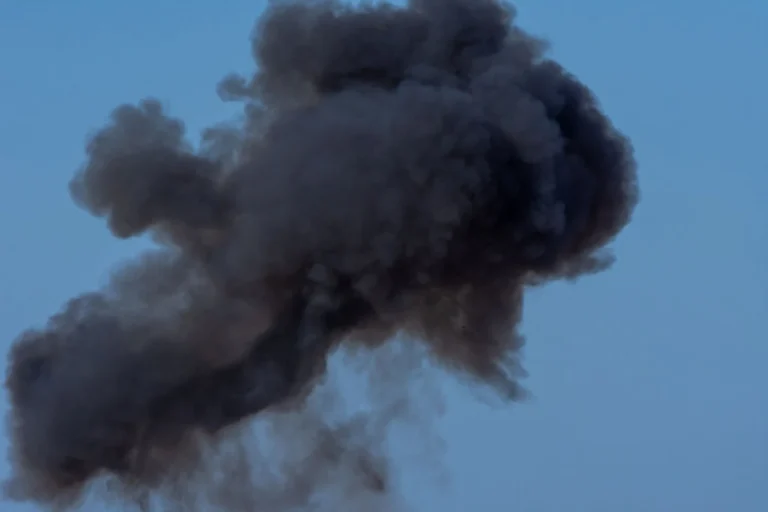 Потужні вибухи лунають у Запоріжжі: що відомо