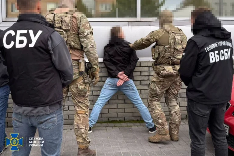 На Хмельниччині затримали агента фсб, який коригував удари ракет і