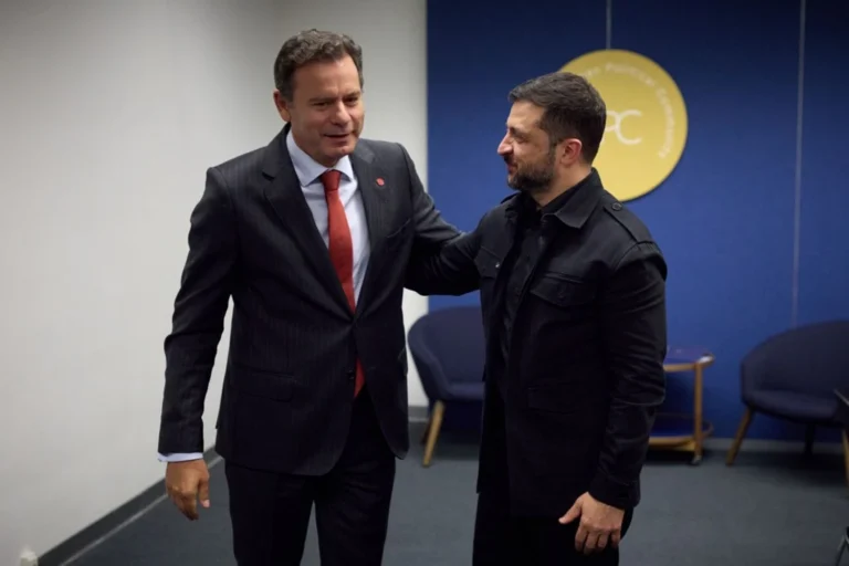 Зеленський обговорив з прем