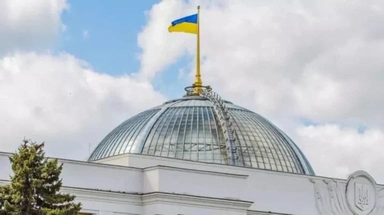 Плюс 325 млрд гривень на фінансування сектору безпеки і оборони: Рада ухвалила зміни до бюджету