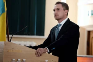 Від координаційної ролі прокуратури і кадрового голоду до захисту бізнесу: Генпрокурор Кравченко провів другу відкриту лекцію  для студентів