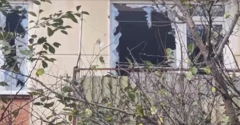 Херсон зазнав масованого обстрілу: постраждав район ринку, двоє загиблих та вісім поранених