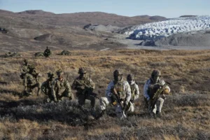 Данія зміцнює оборону Гренландії на тлі заяв Трампа про анексію та зростання активності рф - Bloomberg