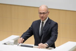 Автор ідеї запрошення іноземних журналістів у Покровськ та Купʼянськ прибув на окуповану Донеччину - ЦПД