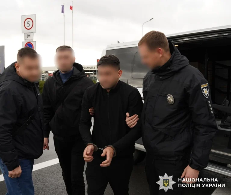 З Вірменії екстрадували організатора шахрайської схеми, через яку волонтери та військові втратили понад 20 мільйонів гривень