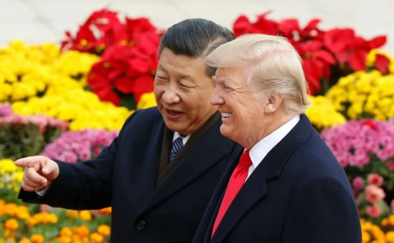 Китай сподівається, що сторони якомога швидше досягнуть міцної мирної угоди: Сі обговорив із Трампом війну в Україні