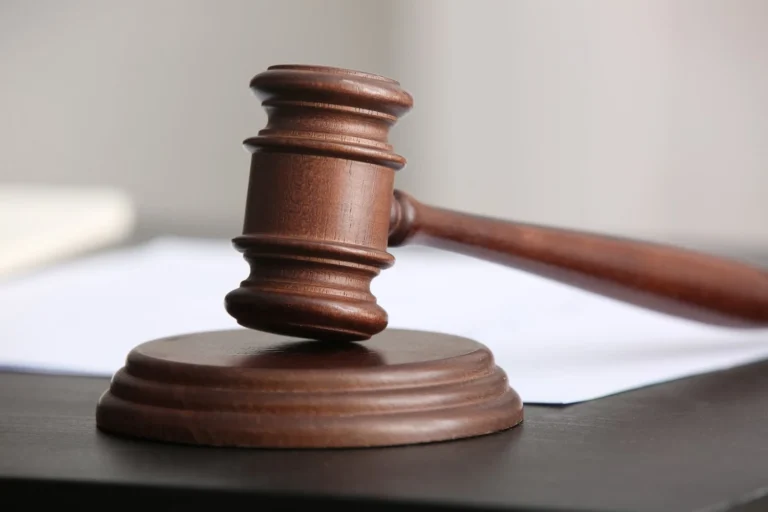 Причетні до обстрілу черги за хлібом та вбивства 20 людей у Чернігові: справу трьох російських командирів передали до суду