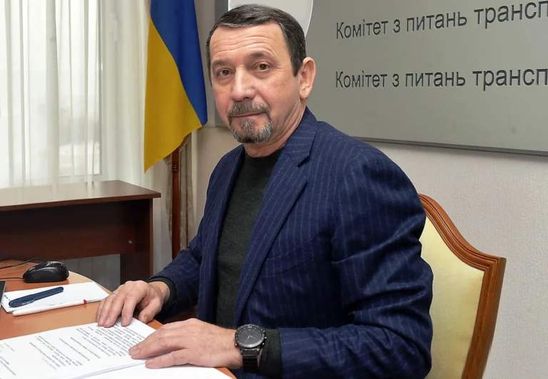 Нардепу від