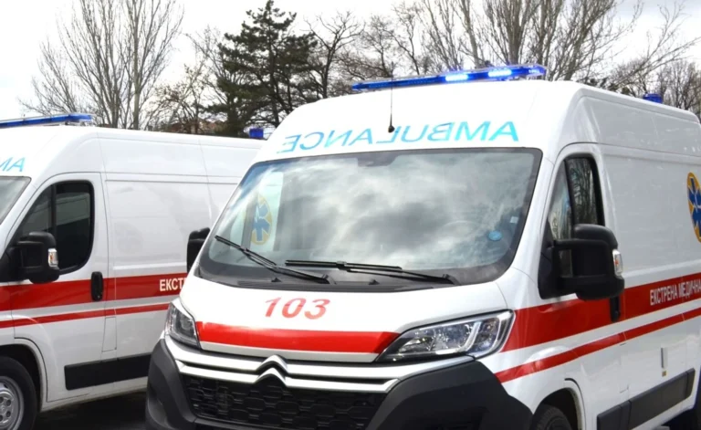 Повторне влучання: кількість загиблих у Києві зросла до трьох, загинув медик, ще кілька поранені