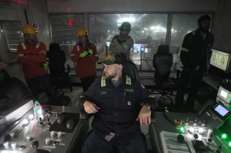 Промсектор США втрачає робочі місця попри обіцянки Трампа про виробничий бум