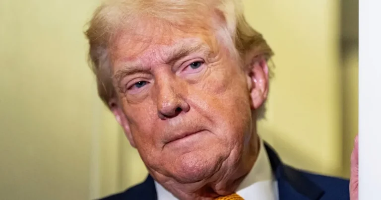 Трамп розглядає можливість військових дій проти Ірану - CNN