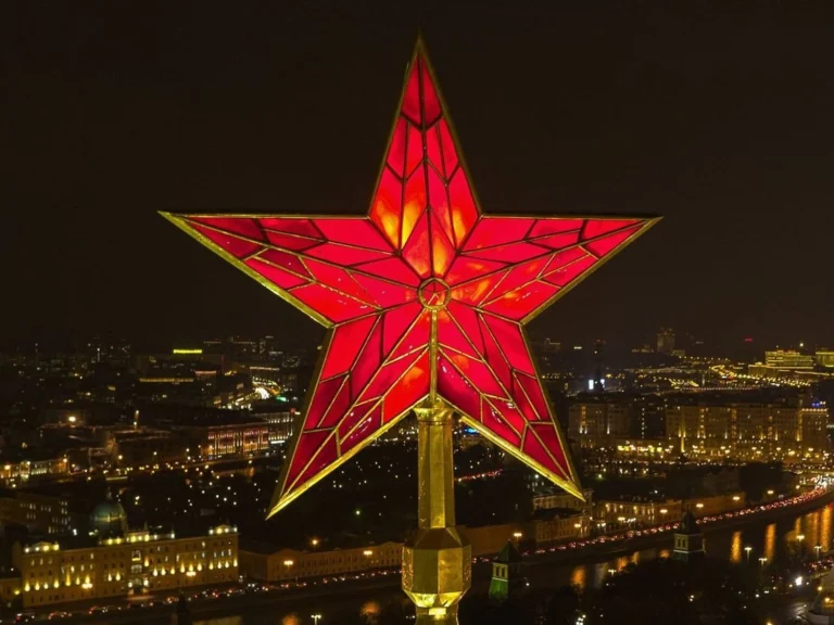 У кремлі підтвердили зустріч путіна з посланцем Трампа Віткоффом