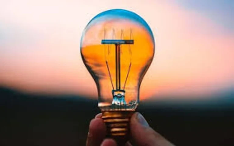 Розраховуємо найближчими днями перейти від аварійних до погодинних відключень - Шмигаль