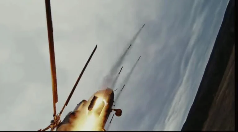 На фронти 60 боєзіткнень з початку доби, ворог активно діє на двох напрямках - Генштаб