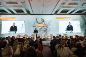 Мирні переговори повинні не просто припинити війну, а убезпечити від повторення російської агресії - Буданов