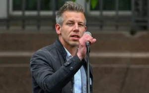 Лідер угорської опозиції заявив, що Орбан запросив до країни агентів рф, щоб ті вплинули на вибори