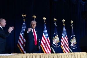 Рішення Трампа відкласти дедлайн для Ірану частково спрямоване на заспокоєння ринків - Bloomberg