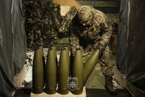 На фронті зафіксовано майже 90 бойових зіткнень, ворог активно діє на трьох напрямках - Генштаб