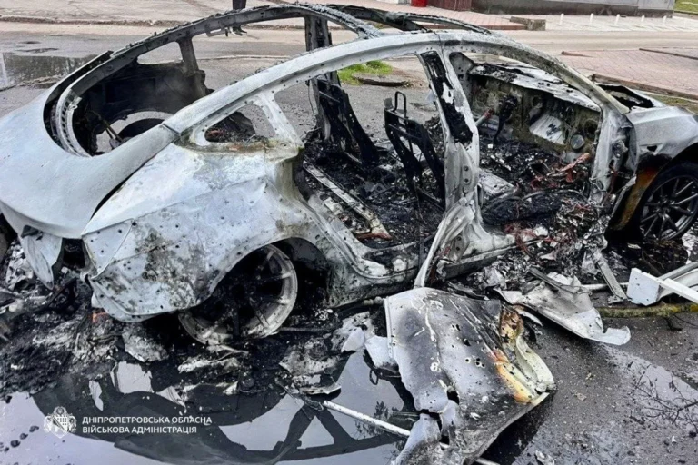 Ворог ударив FPV-дроном по Нікополю, 11 людей зазнали поранень