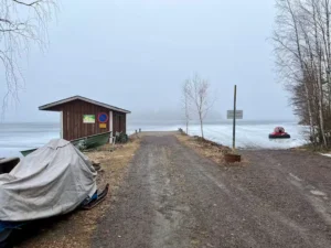 У Фінляндії на льоду озера біля кордону з рф виявили ще один дрон