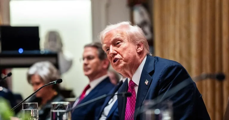 У Сенаті критикують Трампа через нове рішення щодо нафти рф