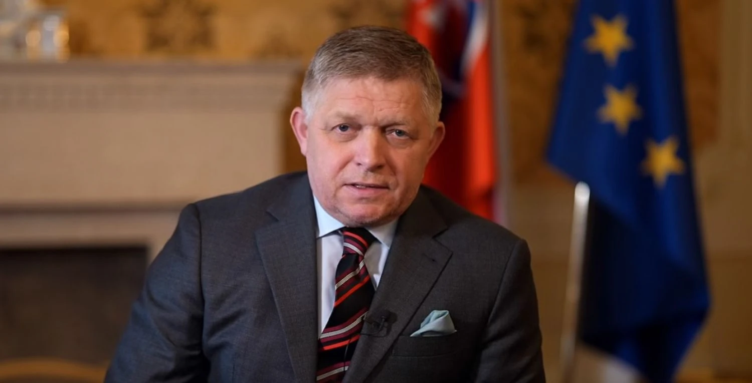 Литва та Латвія закрили небо для літака Фіцо під час перельоту до москви на парад