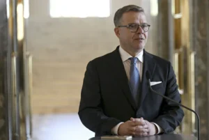 Прем’єр Фінляндії обговорив із Зеленським появу безпілотників у фінському повітряному просторі