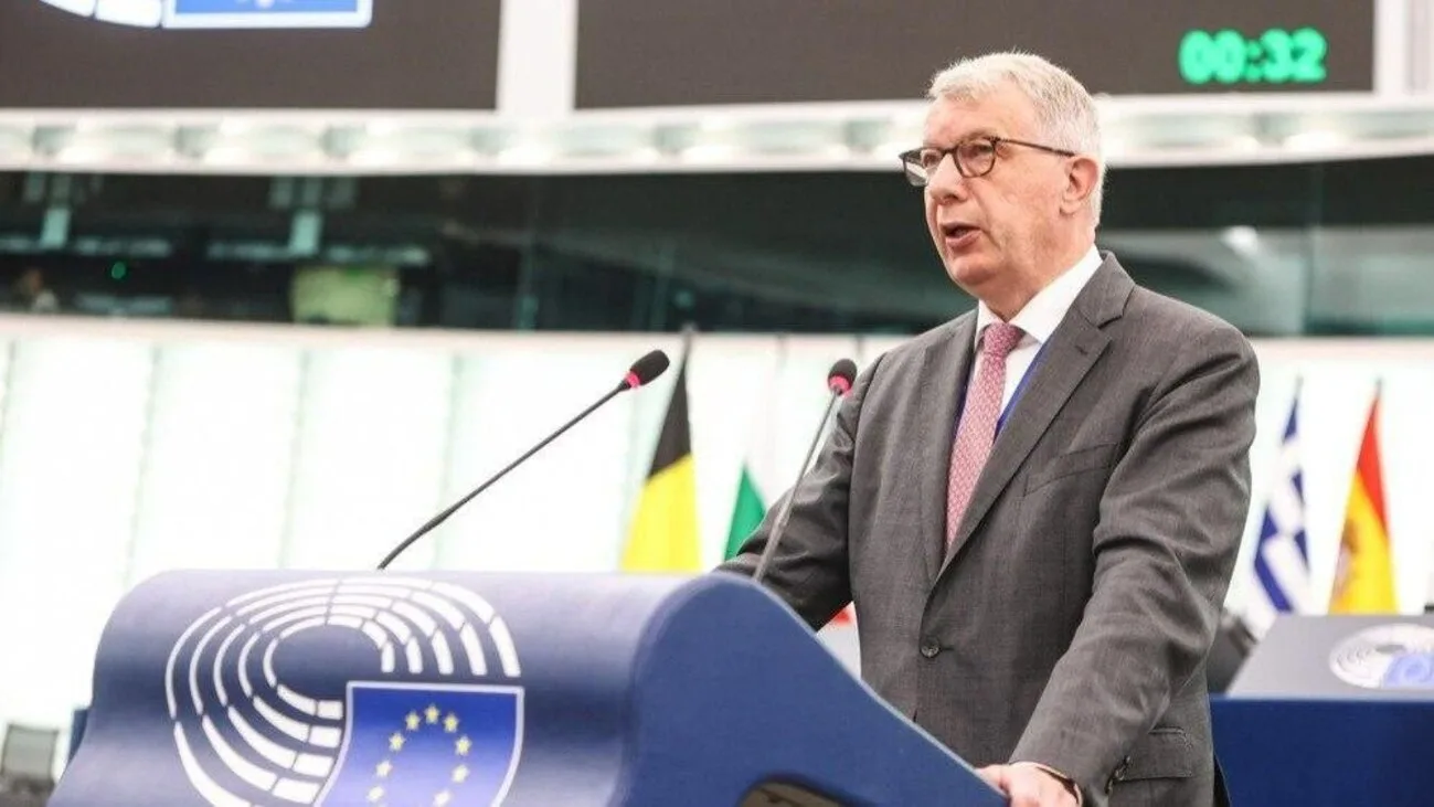 Євродепутат з Люксембургу Картейзер вербує колег для поїздок до росії - Politico