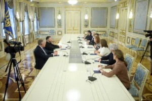 Зеленський обговорив з головою Конгресу депутатів Іспанії оборонну співпрацю та повернення українських дітей