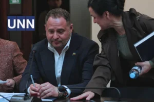 Консультації з астрологами та невідомий поручитель: Єрмак прокоментував журналістам нові подробиці у його справі