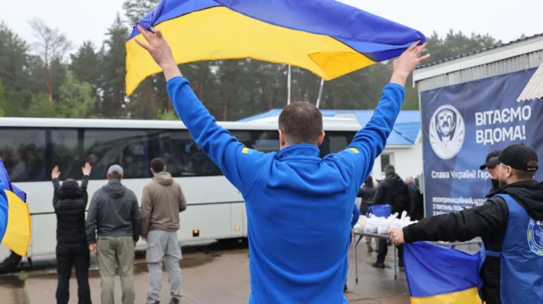 95% були у полоні з 2022 року, у двох звільнених сьогодні день народження - Омбудсман розповів деталі про обмін