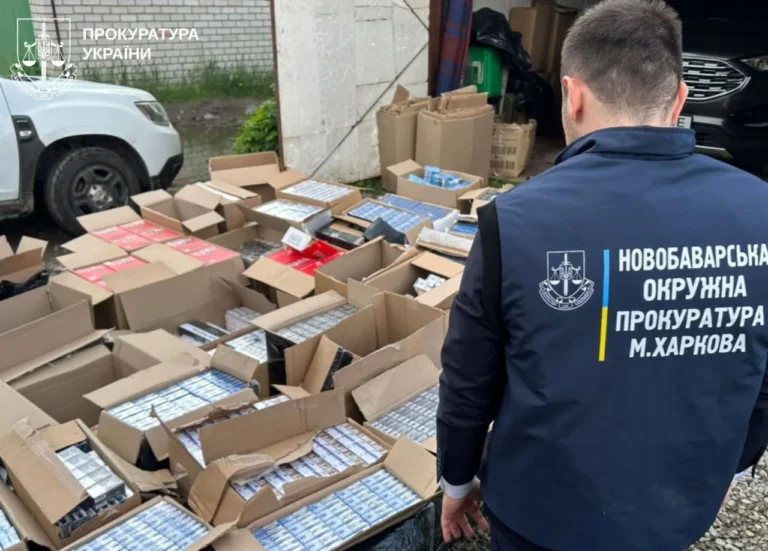 Сигарети за інтернет-рецептами та вейпи на 37 млн грн: на Харківщині ліквідовано два нелегальні тютюнові бізнеси