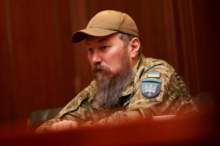 "Мадяр" натякнув, що Україна визначила перші 500 цілей у білорусі, якщо лукашенко наважиться вступити у війну на боці рфРоберт Бровді заявив про готовність вдарити по 500 цілях у Білорусі в разі її вступу у війну. У РНБО назвали закиди Мінська щодо
дронів брехнею.Війна в Україні • 26 травня, 16:01 • 2978 перегляди