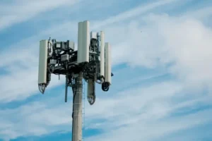 рф може запустити 5G, який не підтримуватиметься більшістю смартфонів через нетипові частоти - розвідка