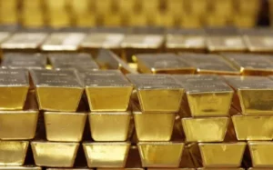 Ціна золота стабілізувалася біля 4 тисяч доларів після різкого падіння