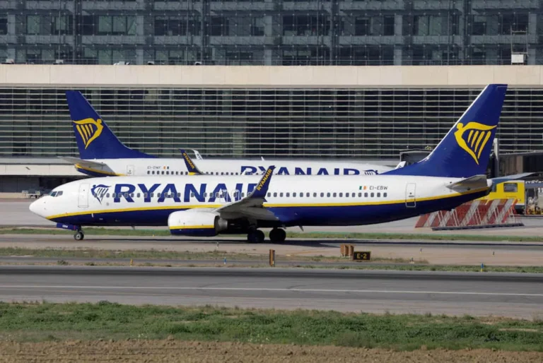 Ryanair попередила про хаос в аеропортах ЄС через нову систему біометричного контролю